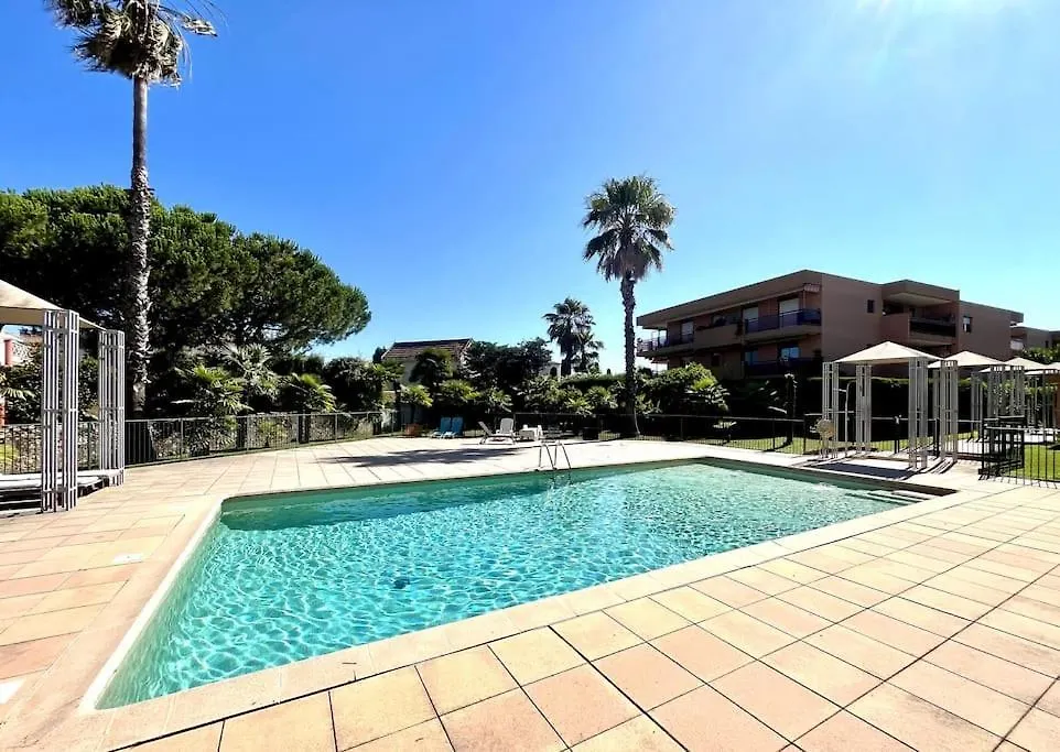 Apartmán Charmant 2P Avec Piscine Et Parking - Antibes