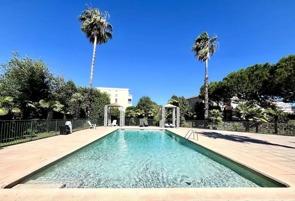 Charmant 2P Avec Piscine Et Parking - Antibes Apartmán